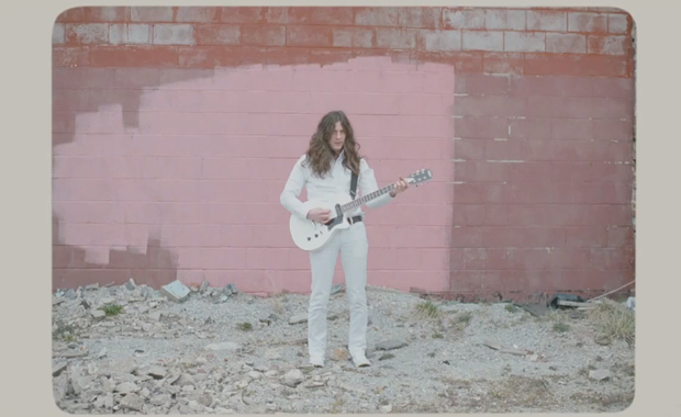 [CLIP] Kurt Vile - Never Run Away