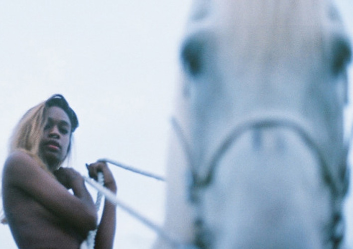 [TRACK] Abra – Crybaby