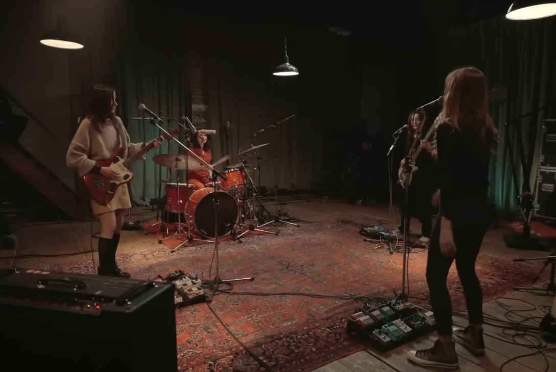 [LIVE SESSION] Warpaint | From The Basement